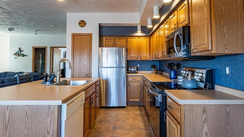 Seven Springs Woodridge 4 Bedroom Premium Condo, Deck With Mountain Views Apartment Champion