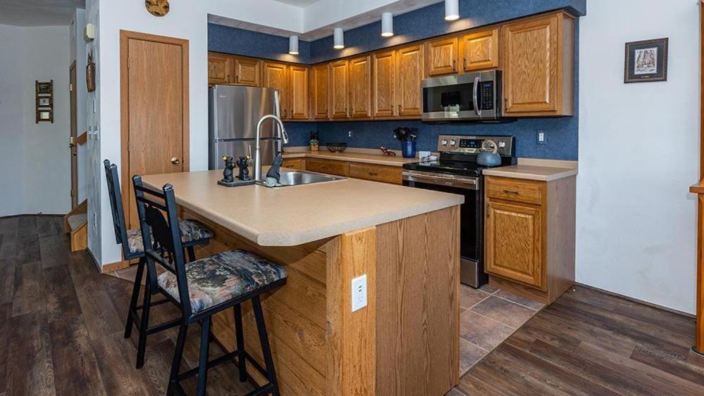 Seven Springs Woodridge 4 Bedroom Premium Condo, Deck With Mountain Views *